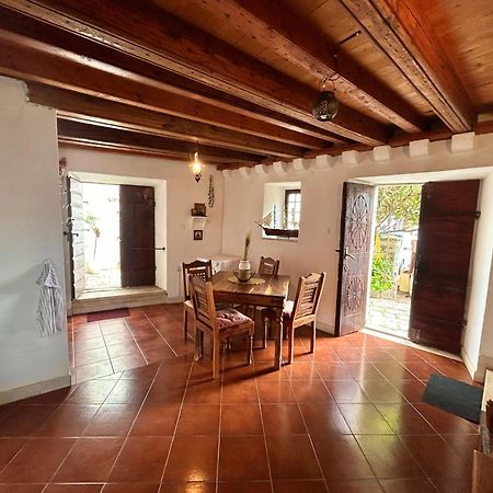Charming Bohemian House In Perastヴィラ エクステリア 写真