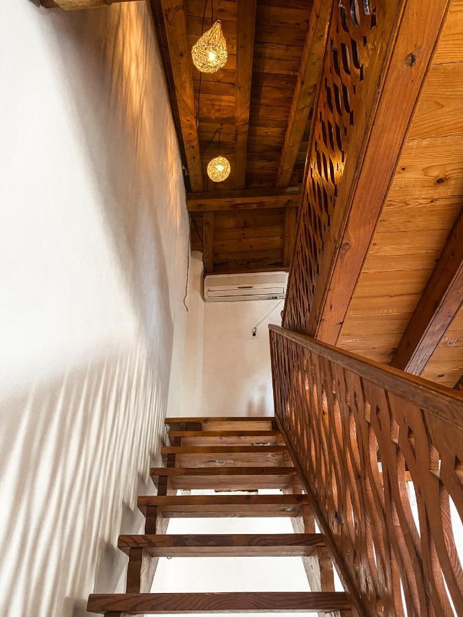 Charming Bohemian House In Perastヴィラ エクステリア 写真