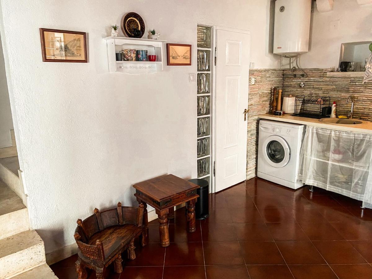 Charming Bohemian House In Perastヴィラ エクステリア 写真