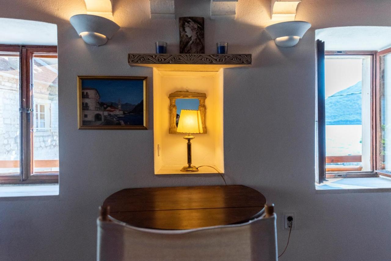 Charming Bohemian House In Perastヴィラ エクステリア 写真
