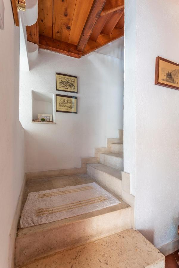 Charming Bohemian House In Perastヴィラ エクステリア 写真